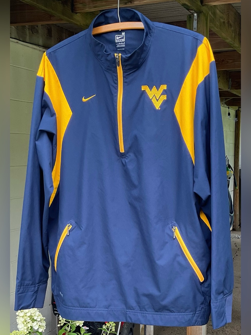 Nike WVU West Virginia Mountaineers Quarter Zip Pullover Jacket Men’s M
